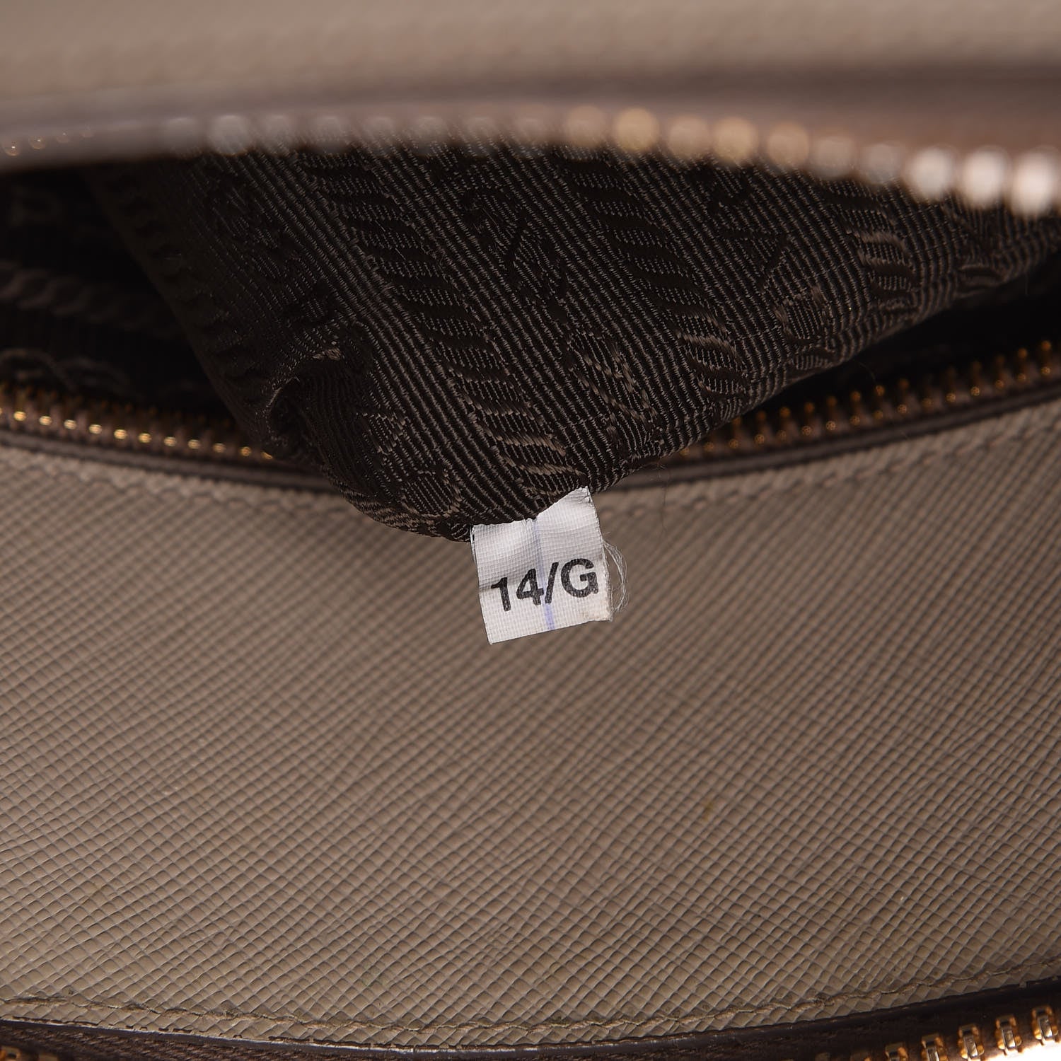 Prada Saffiano Lux Bi-Color Promenade Tote Argilla Pomice 9 of 19