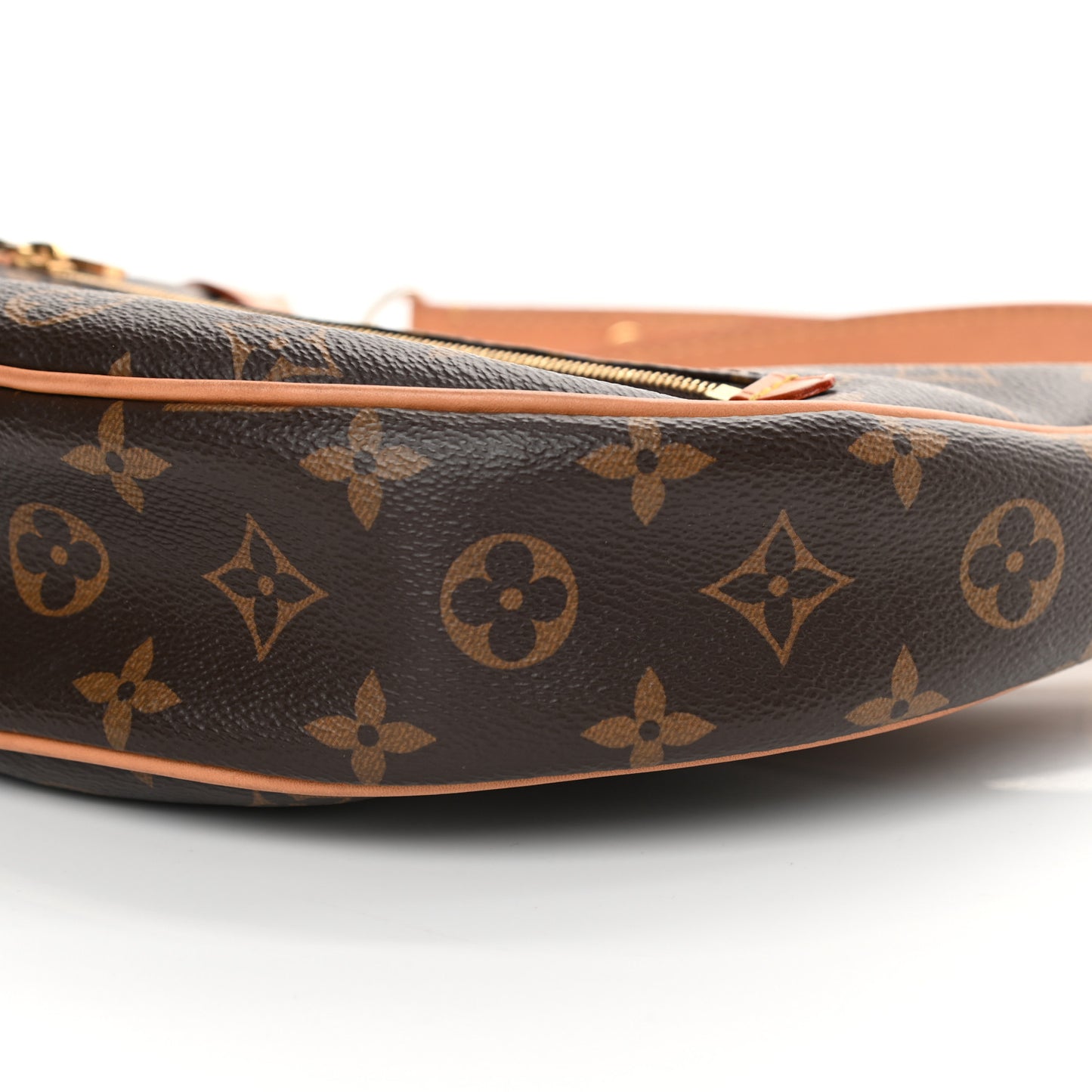 Monogram Loop