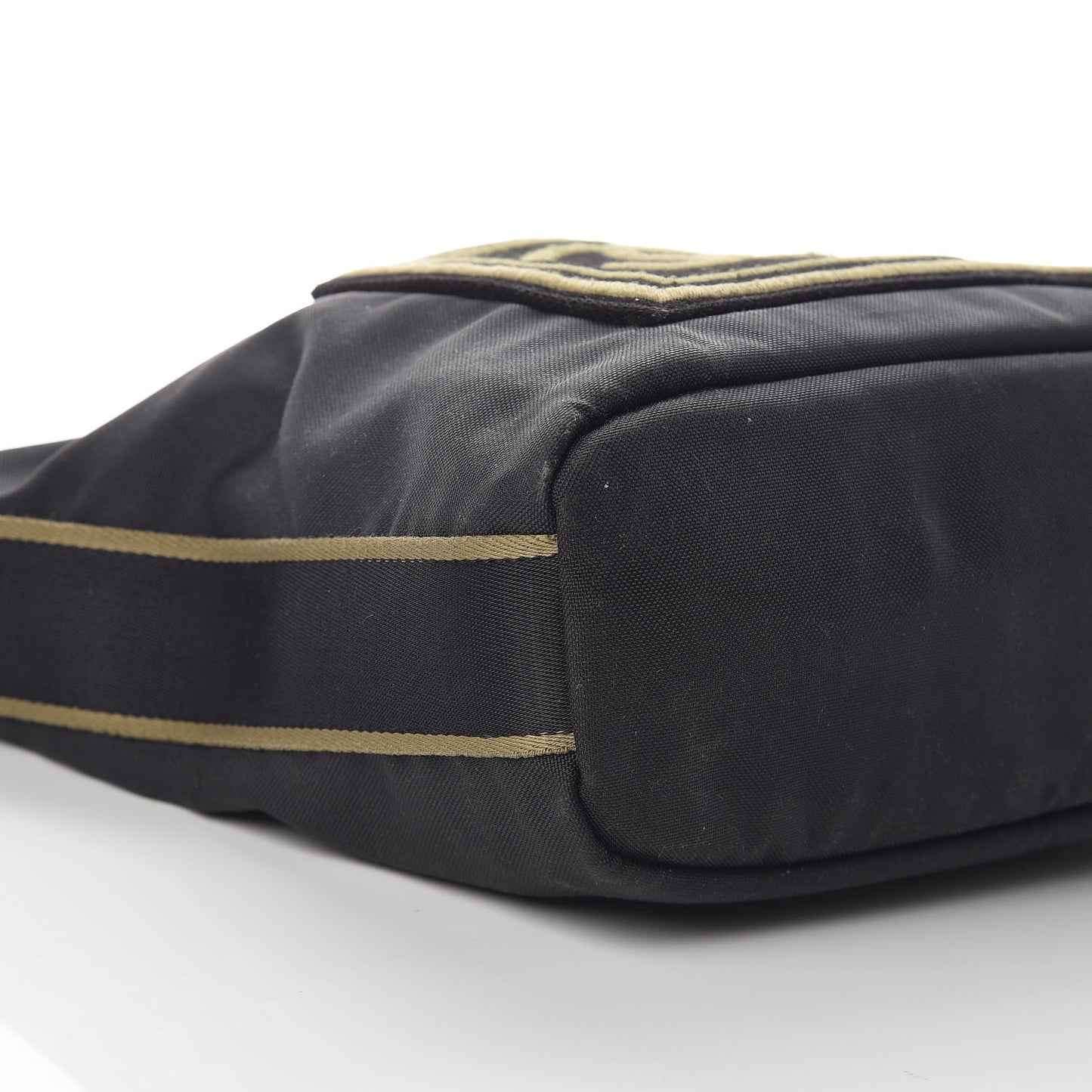 Nylon Sport CC Messenger Black