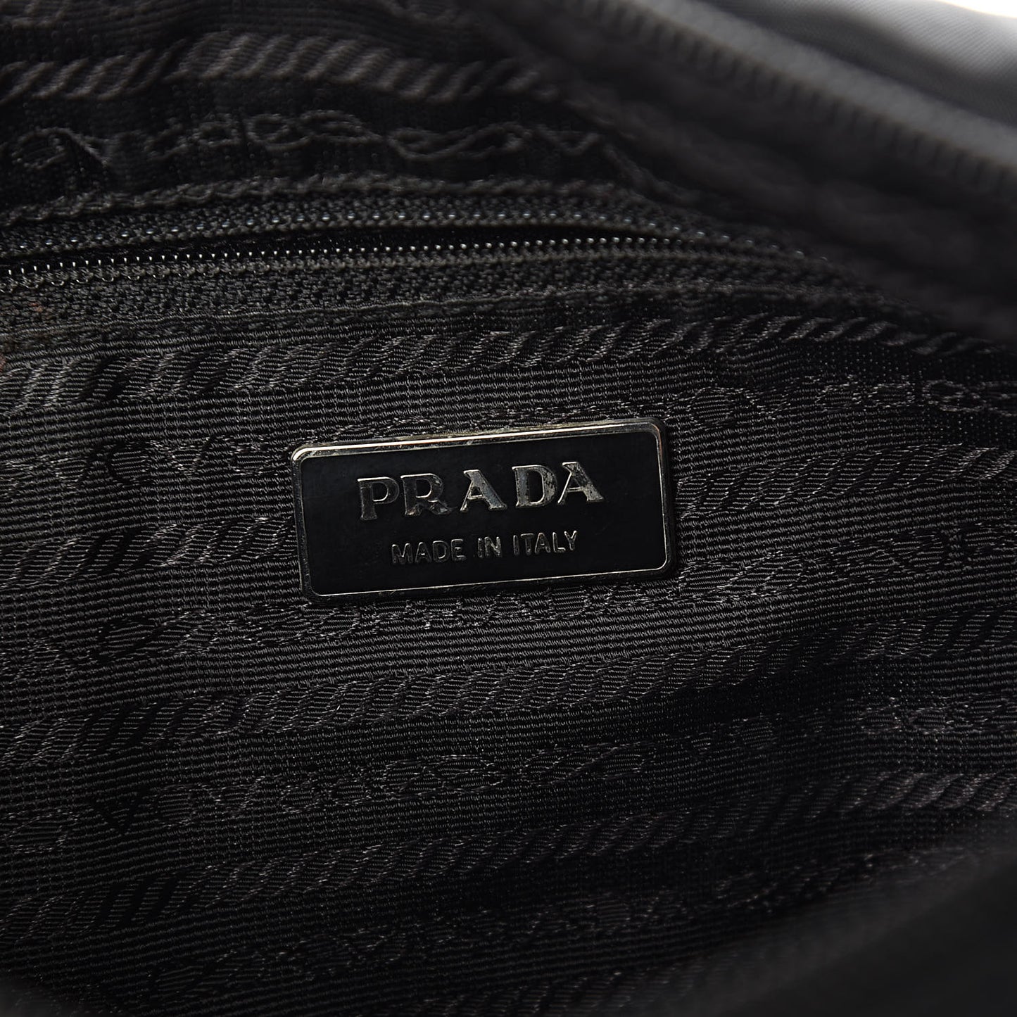 Nylon Vela Messenger Bag Black