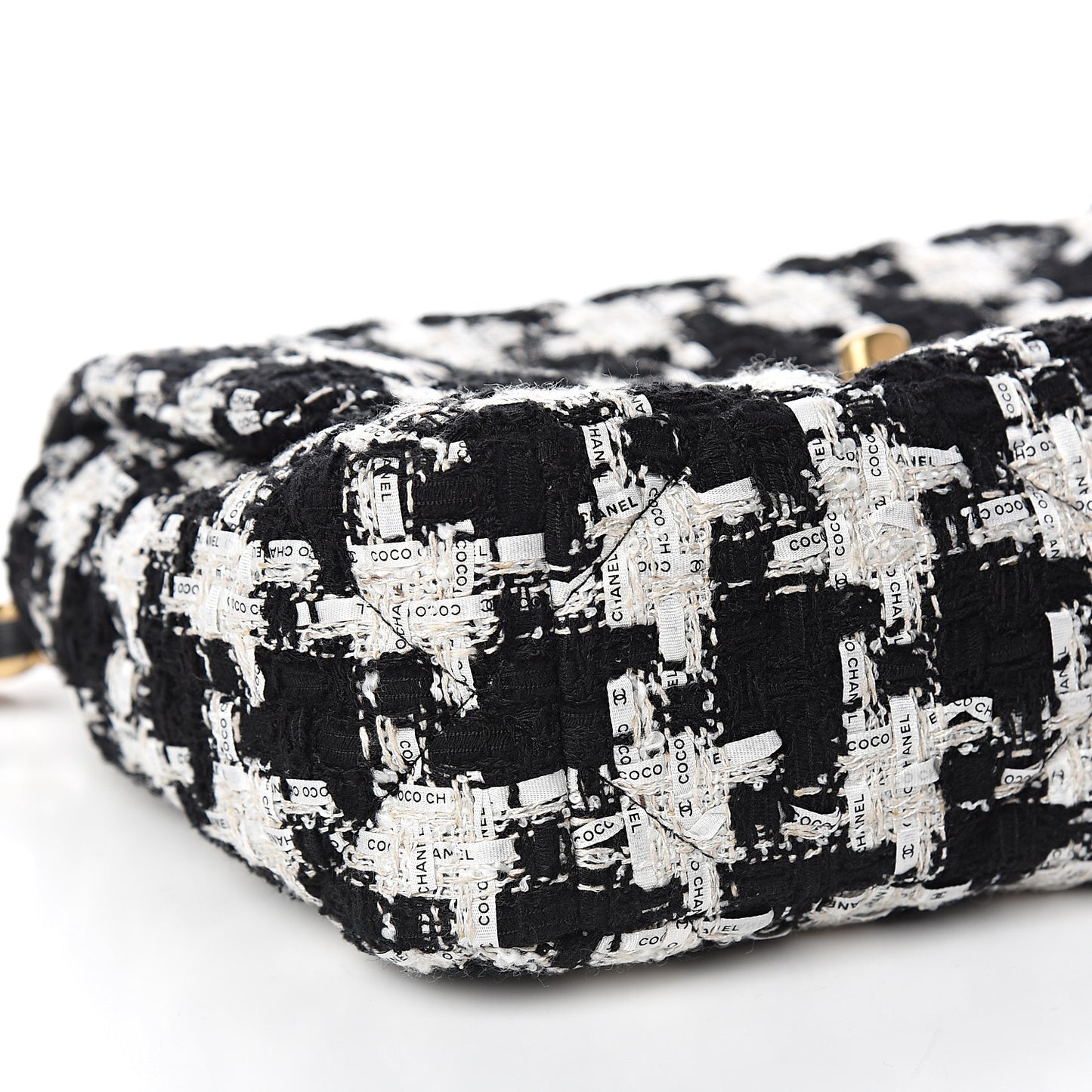 Tweed Quilted Medium 19 Flap Black Ecru White