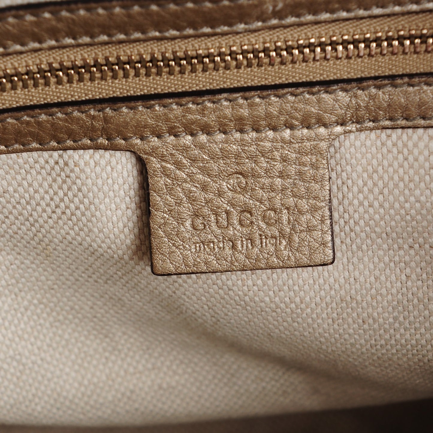 Metallic Pebbled Calfskin Medium Soho Chain Shoulder Bag Golden Beige