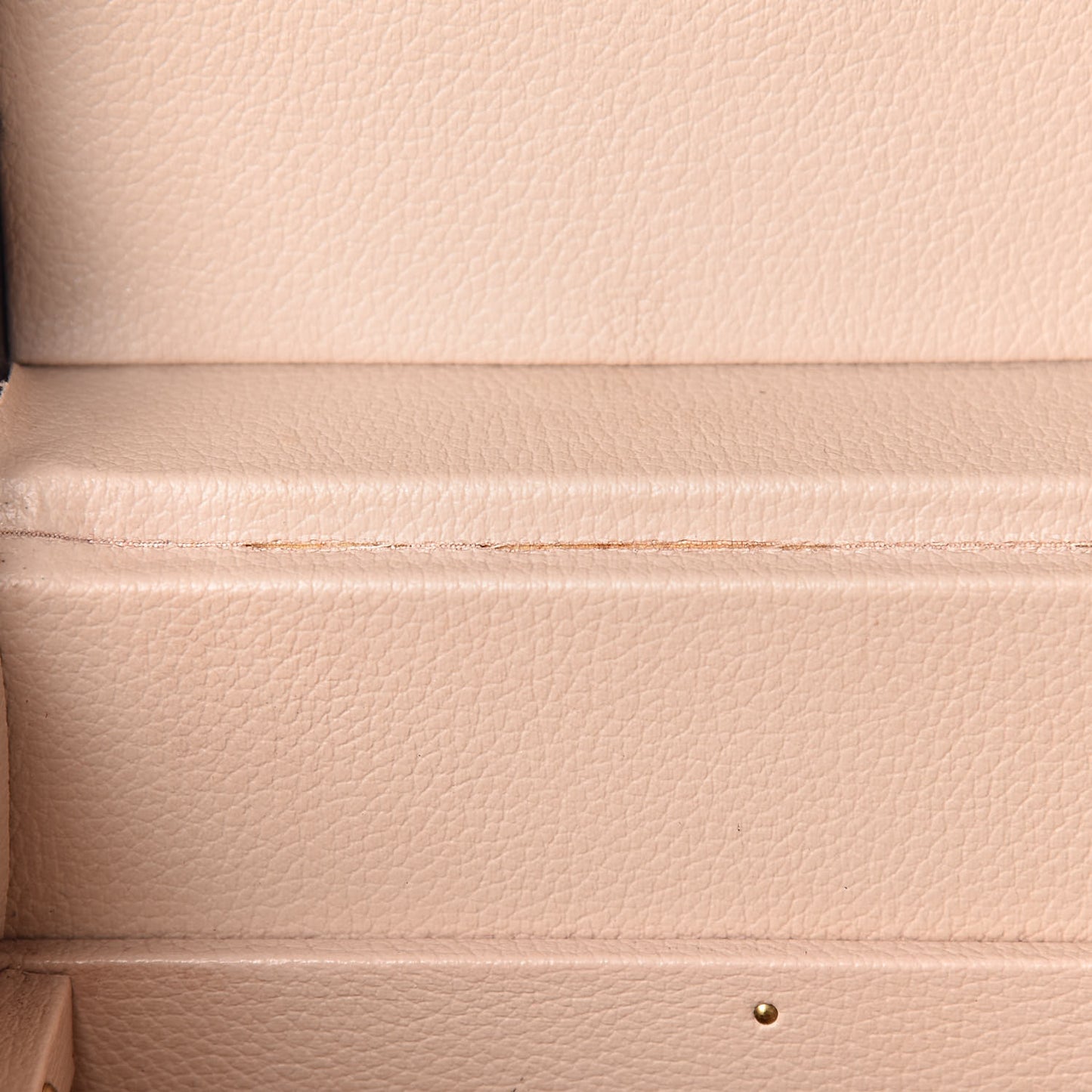 Monogram Boite Flacons Beauty Train Trunk Case
