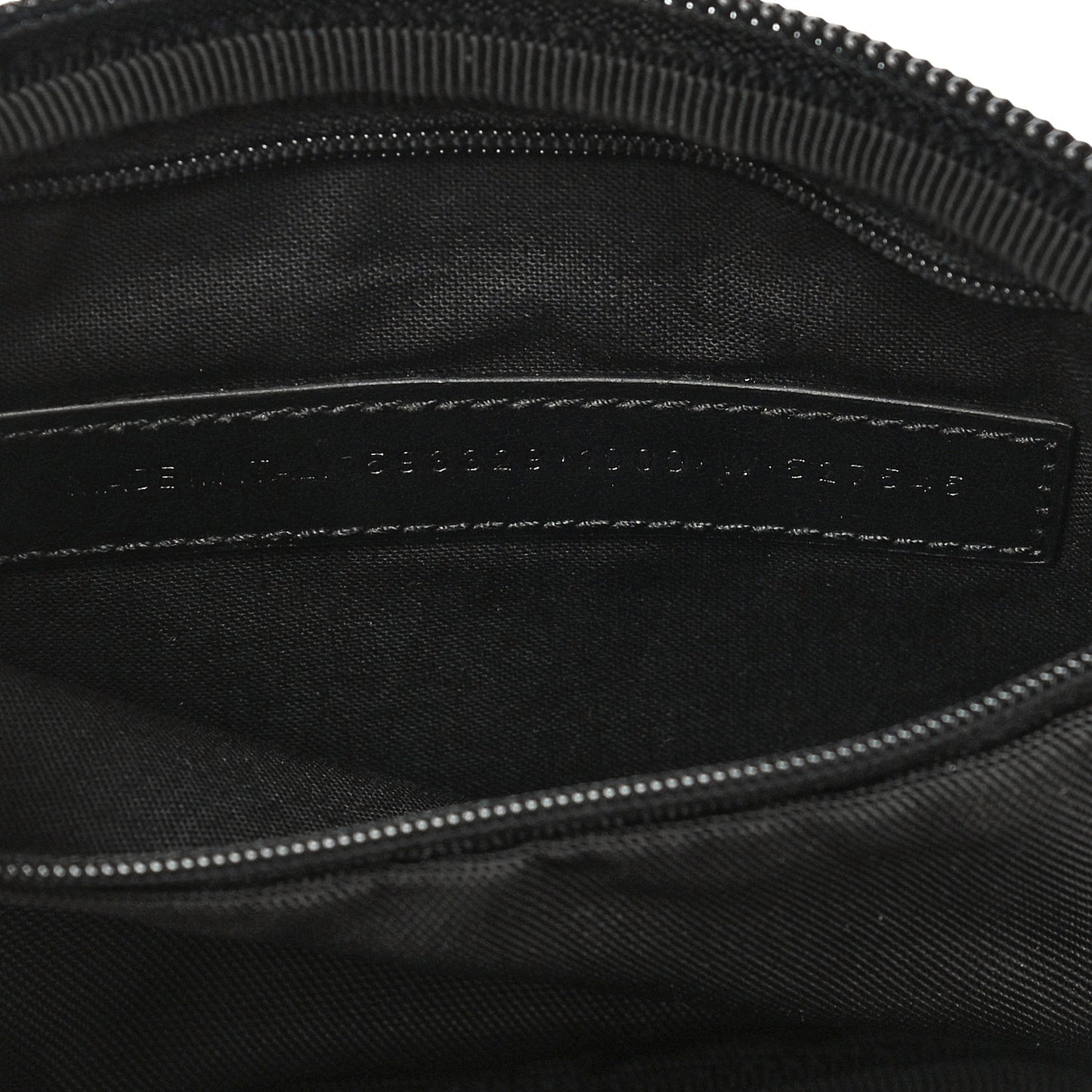 Agneau Explorer Crossbody Black