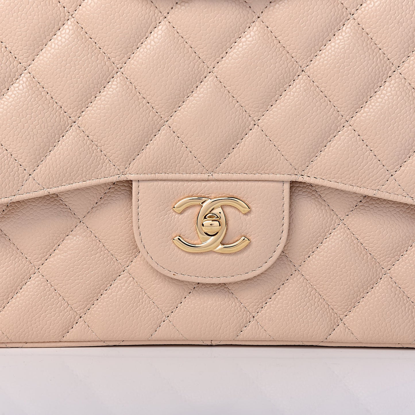 Caviar Quilted Jumbo Double Flap Beige Clair