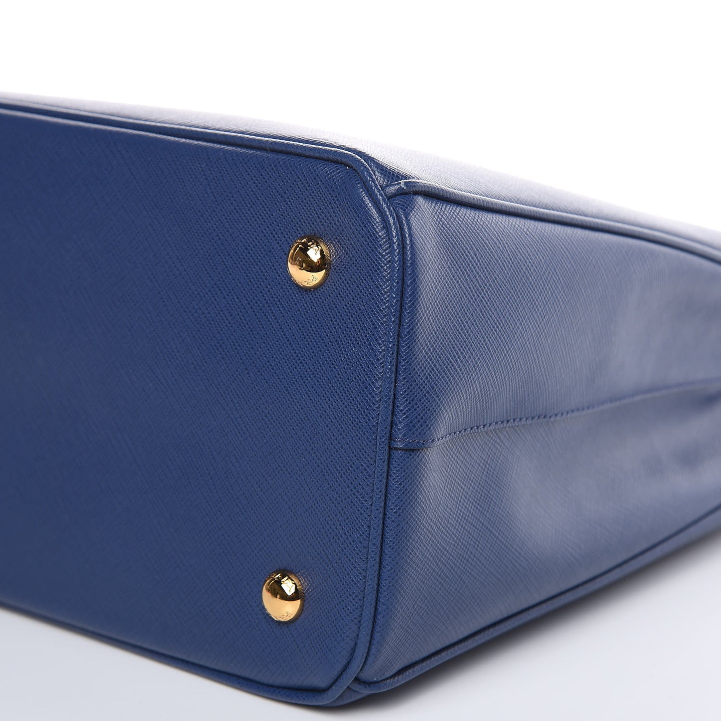 Saffiano Lux Medium Tote Bluette