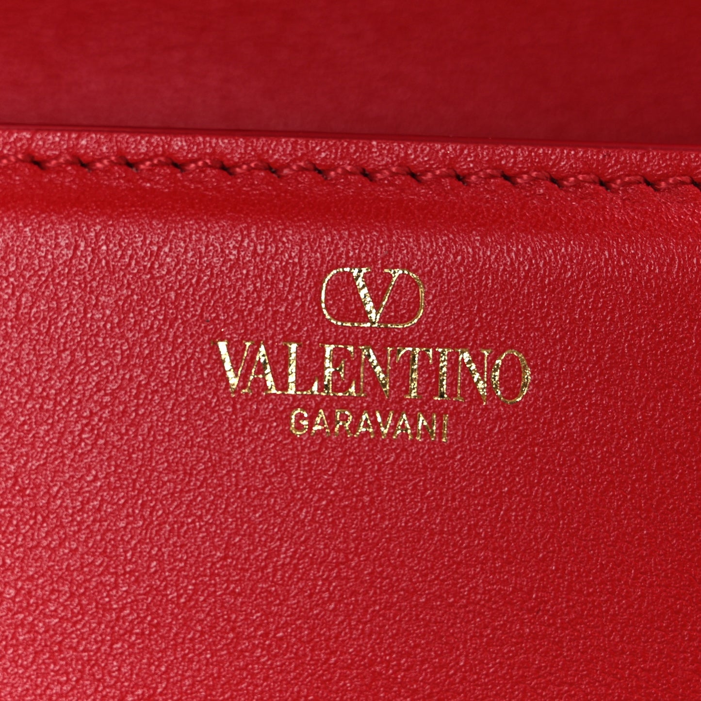 Calfskin Enamel Vlogo Small Loco Shoulder Bag Rouge Pur
