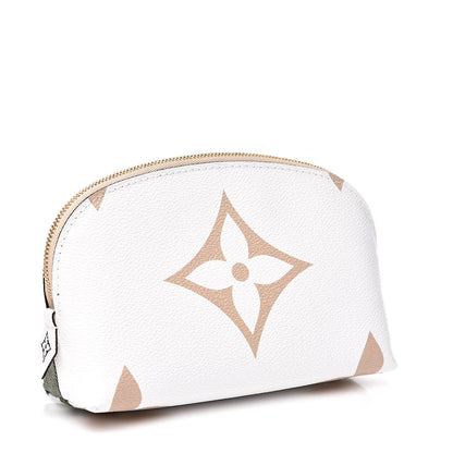 Louis Vuitton Monogram Giant Cosmetic Pouch Kaki 3 of 8