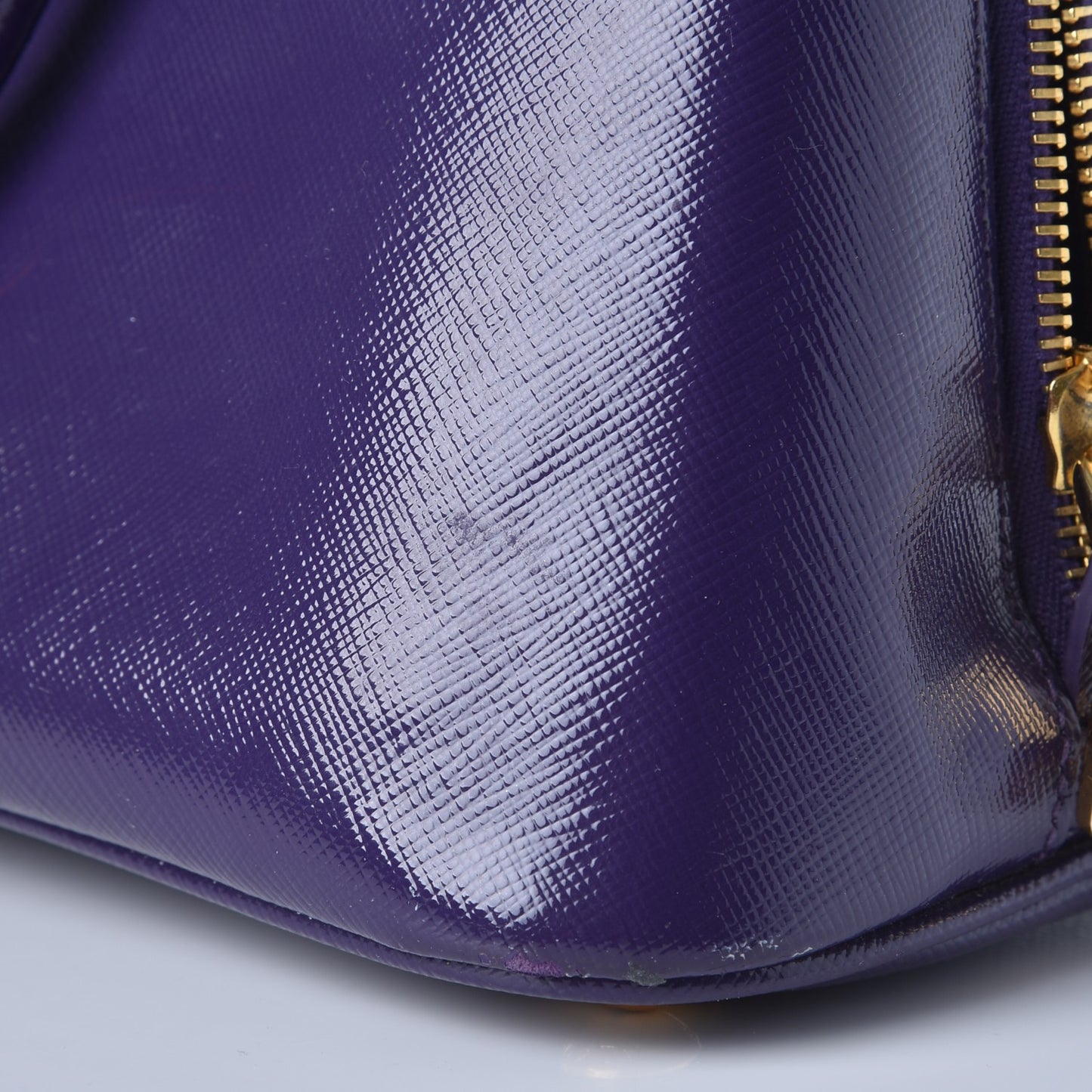 Saffiano Vernice Medium Promenade Tote Viola