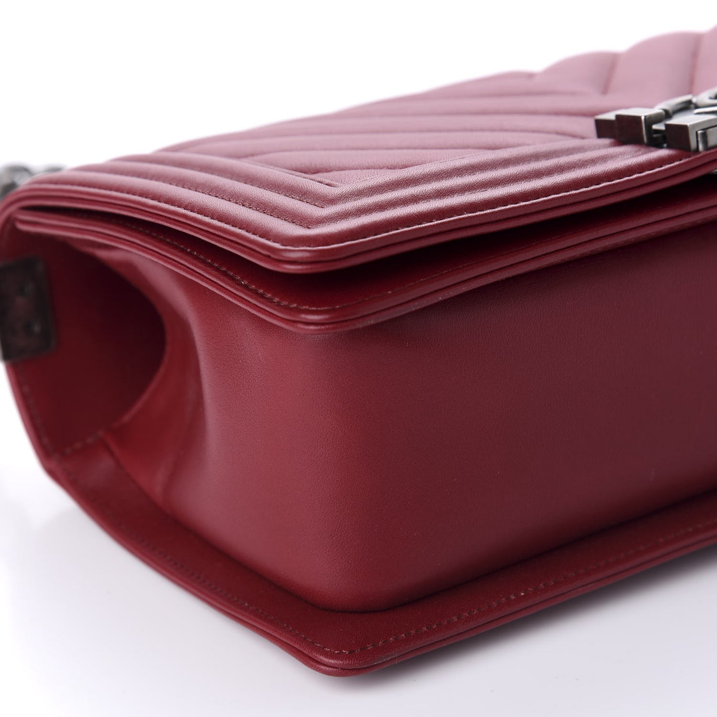 Calfskin Chevron Quilted Medium Boy Flap Red