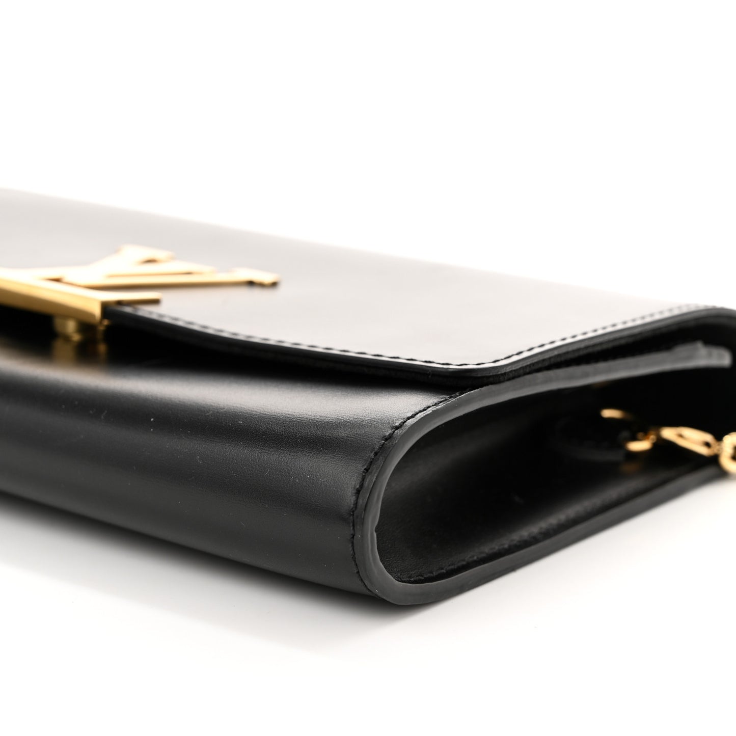 Calfskin Chain Louise GM NM Black