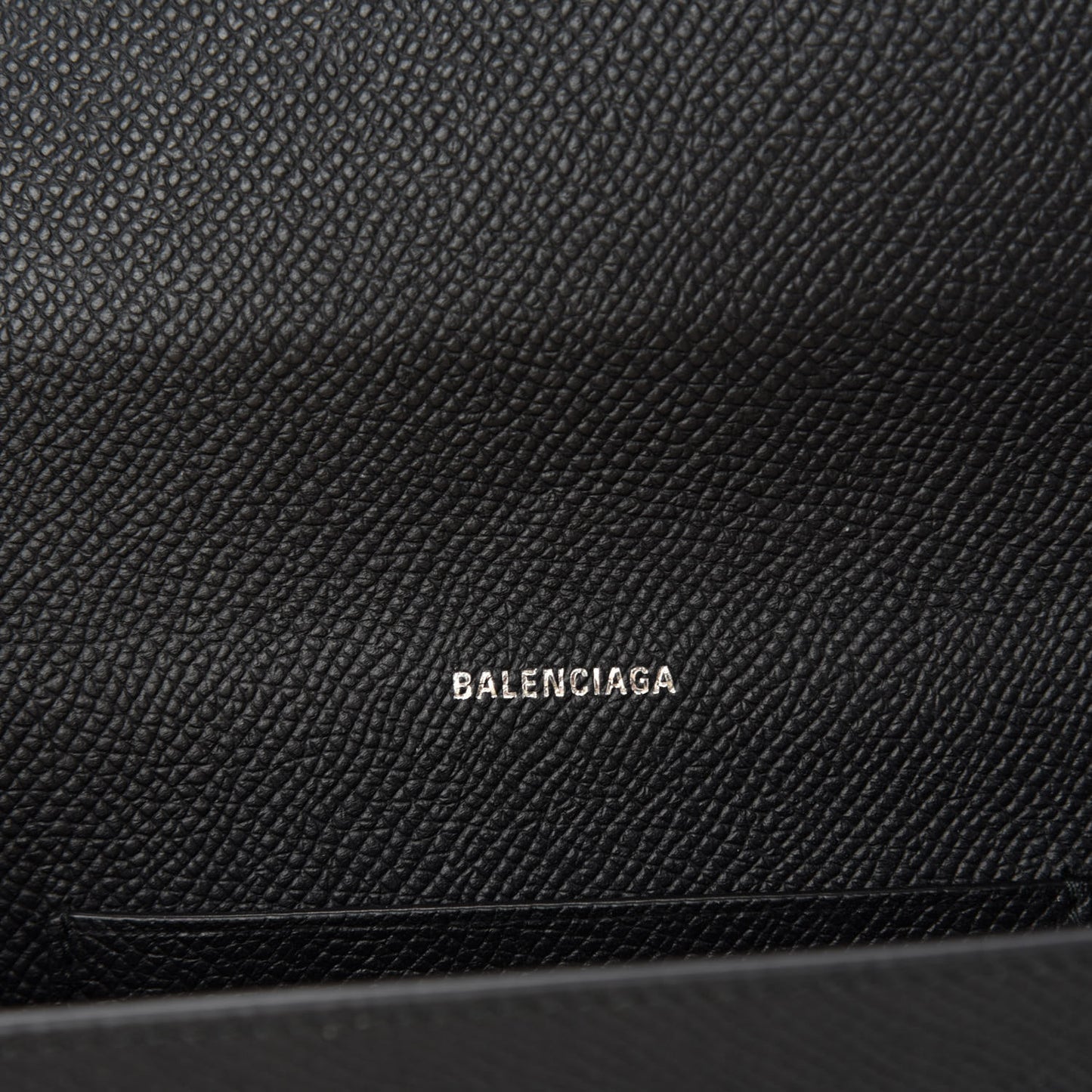 Grained Calfskin BB Phone Holder Wallet On Chain Black