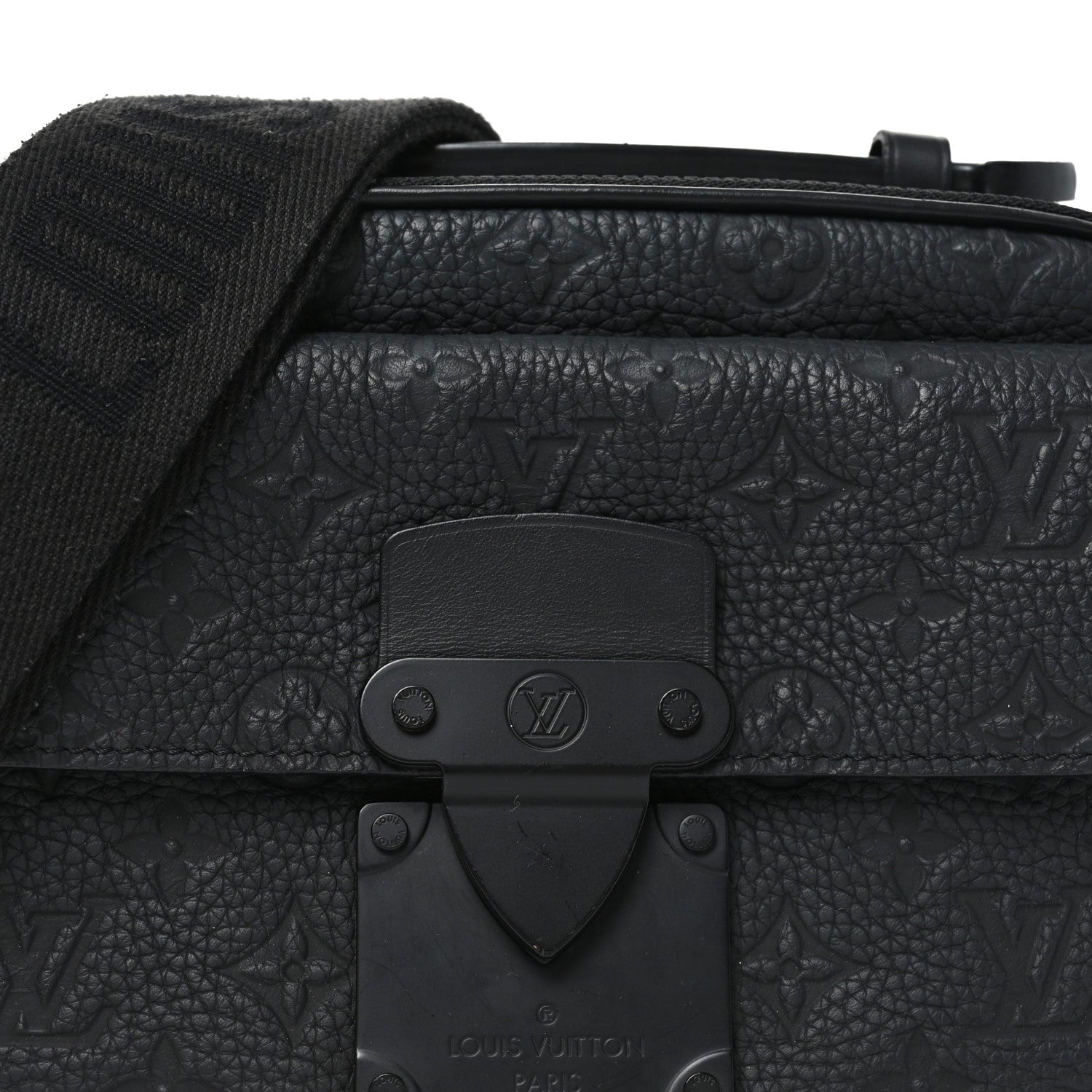 Louis Vuitton Taurillon Monogram S Lock Messenger Black 1905796