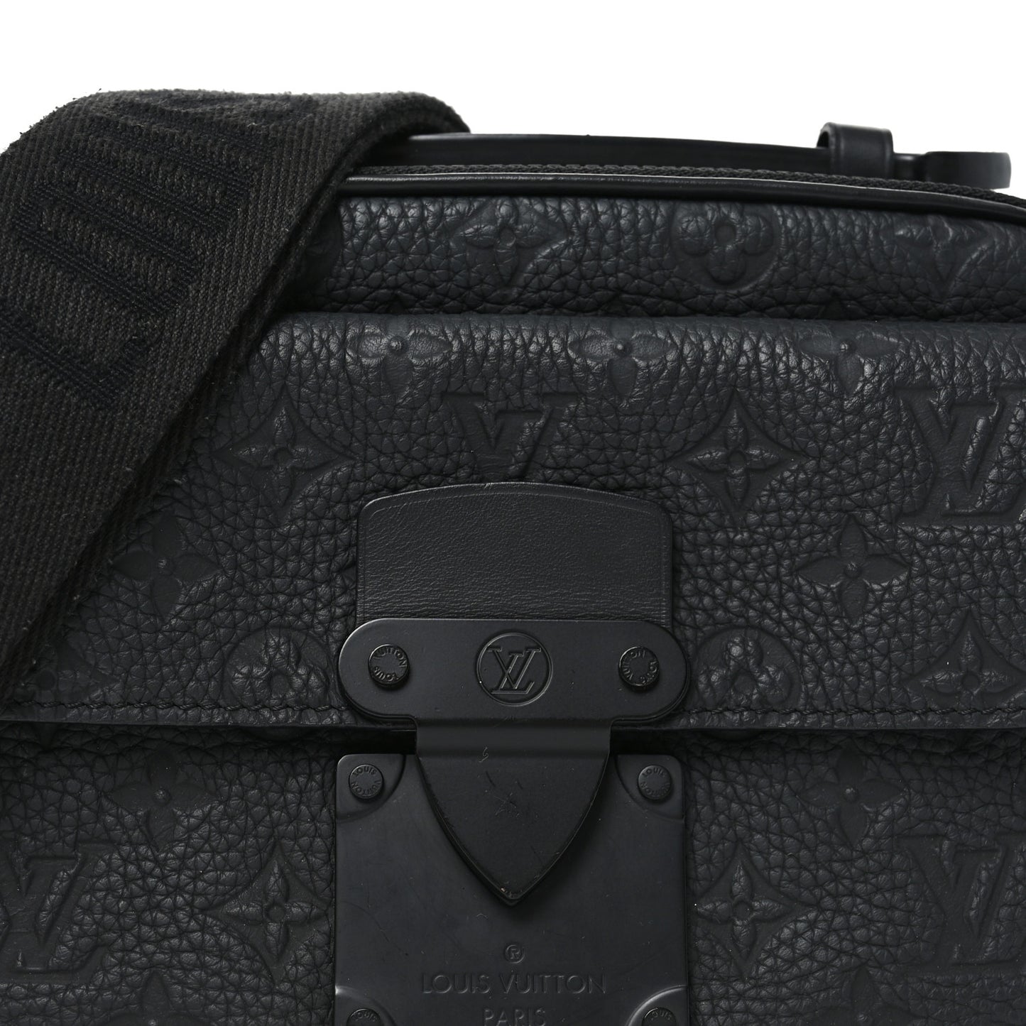 Taurillon Monogram S Lock Messenger Black