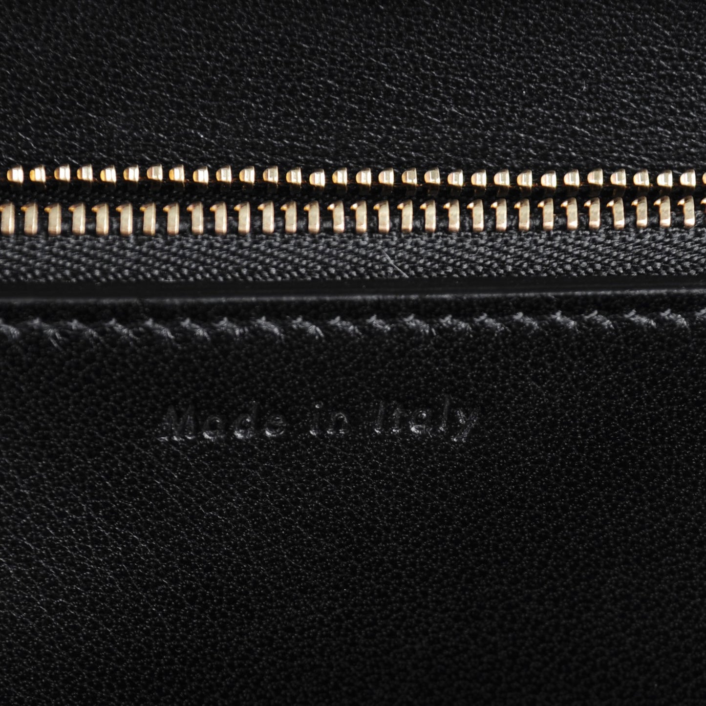 Box Calfskin Medium Classic Box Flap Bag Black