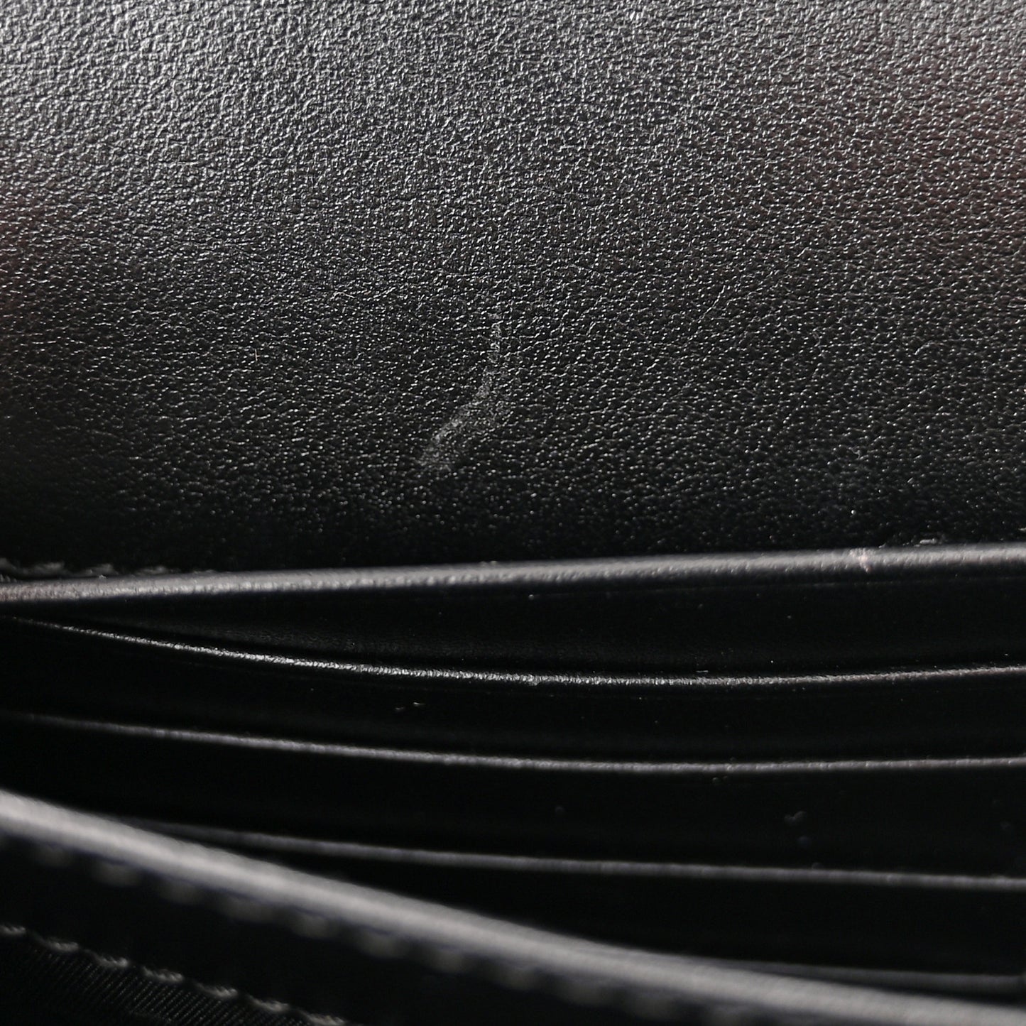Calfskin Matelasse GG Marmont Chain Wallet Black