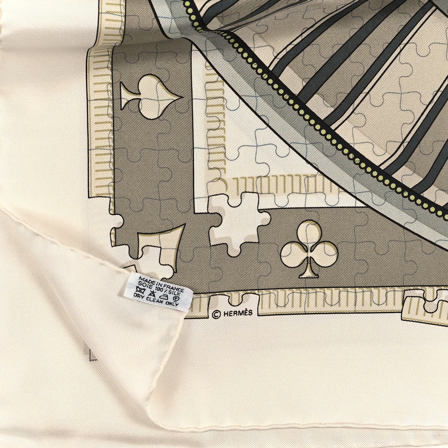 Silk Faites Vos Jeux Scarf 90