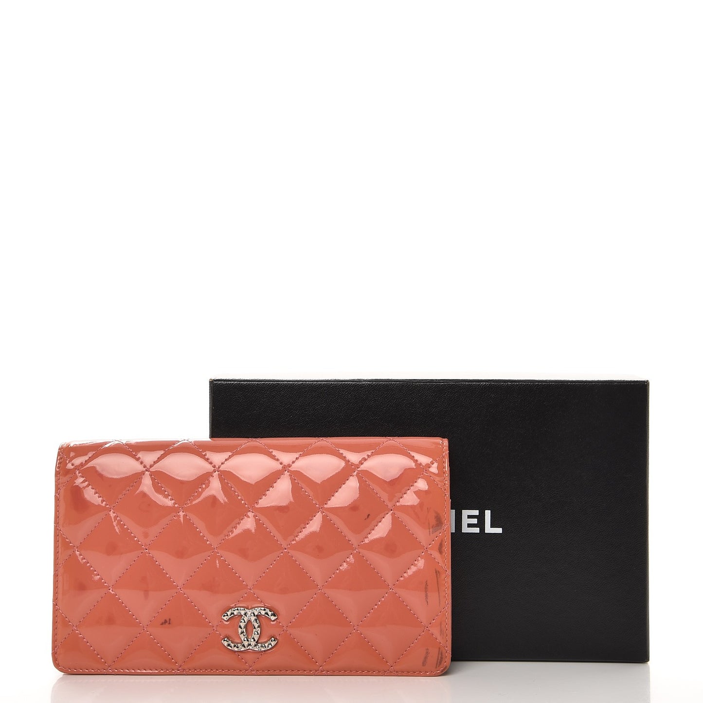Patent Quilted Brilliant Yen Wallet Pink