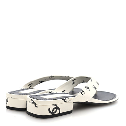 Chanel Lambskin Printed CC Thong Sandals 40 White Black 5 of 9