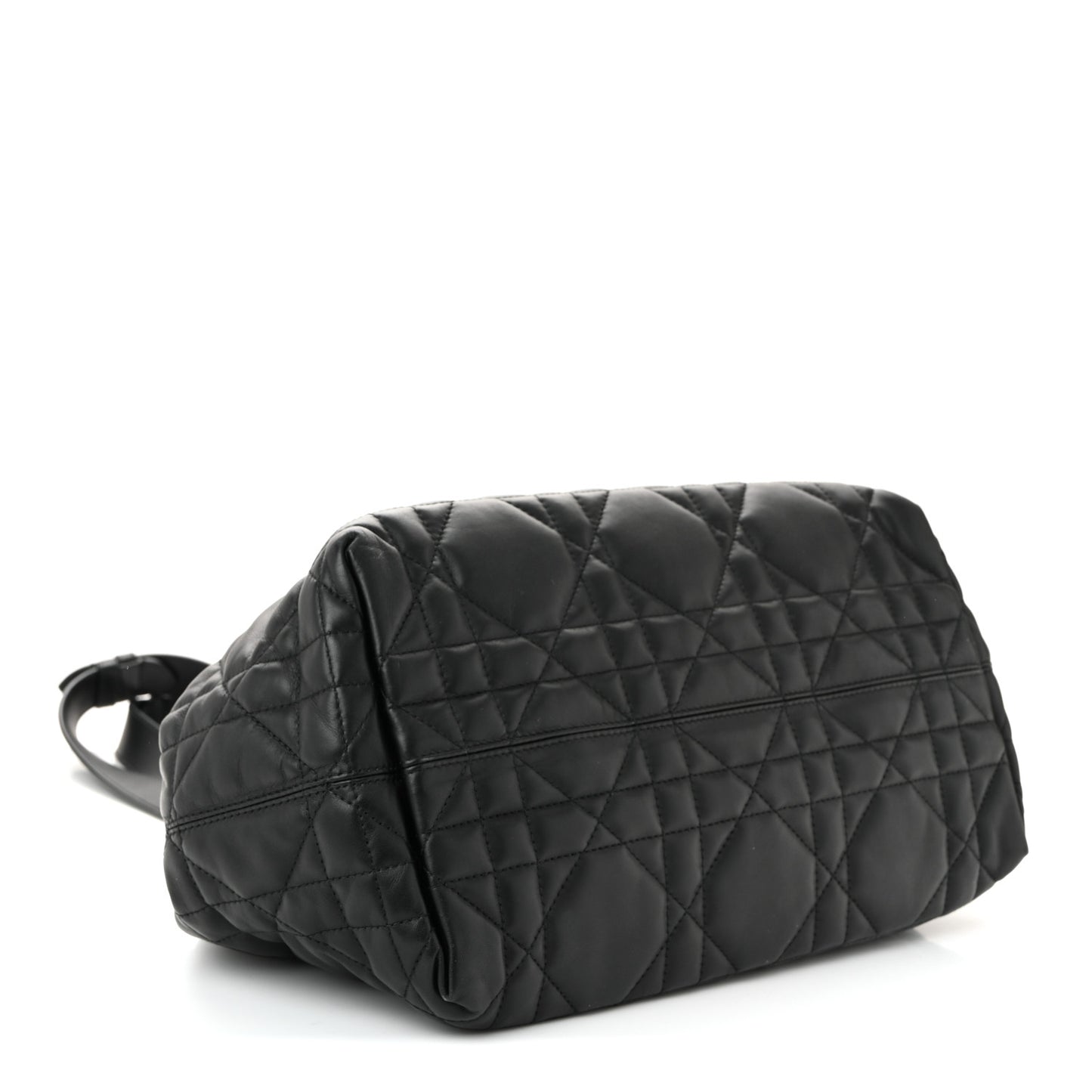 Calfskin Macrocannage Medium Toujours Black