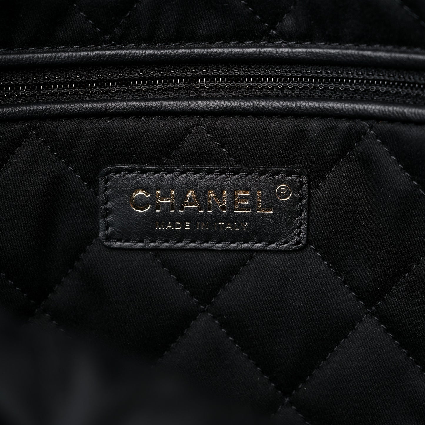 Shiny Calfskin Quilted Small Chanel 22 Black