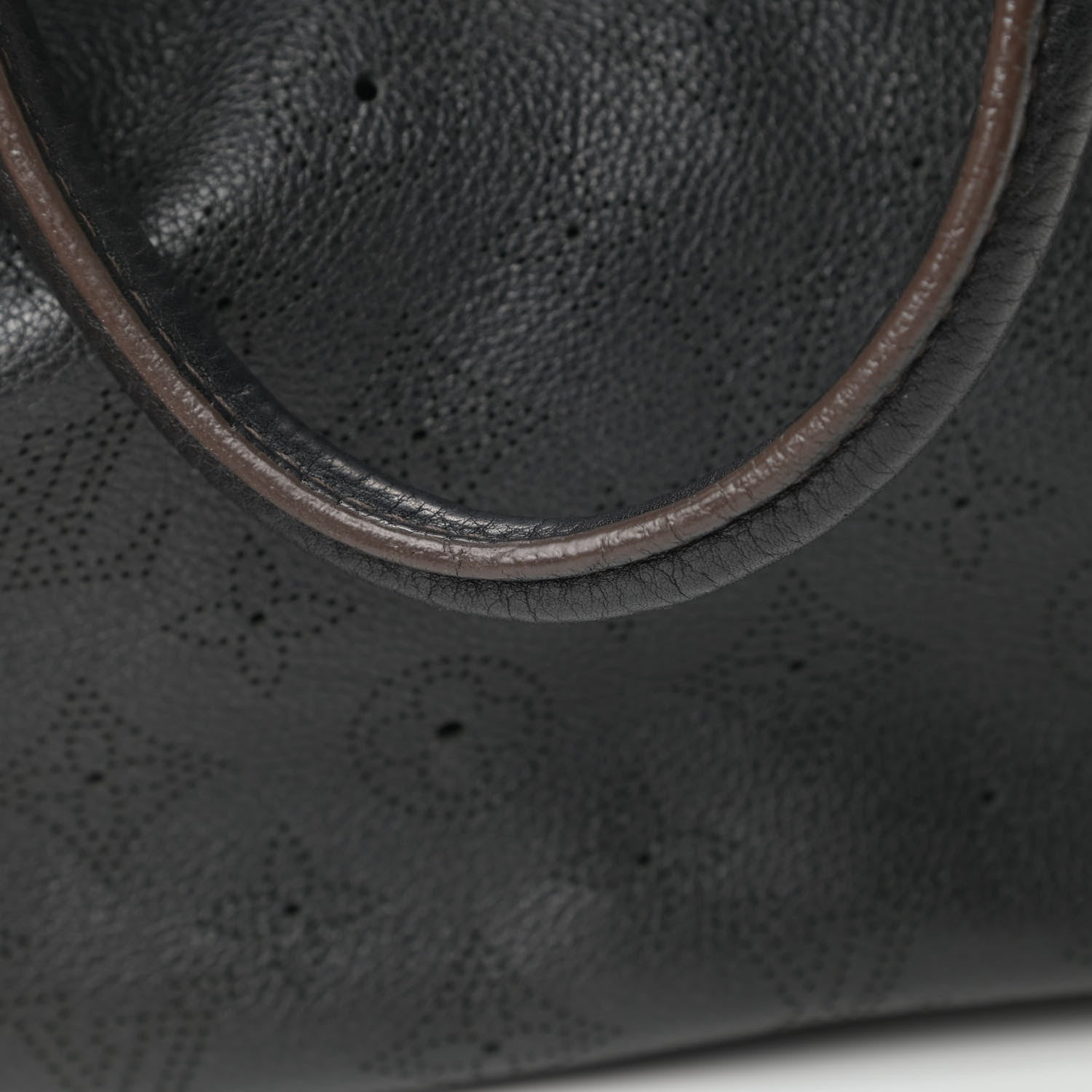 Louis Vuitton Mahina L Black 11 of 13