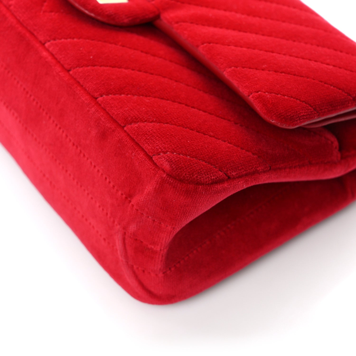 Chanel Velvet Chevron Quilted 2.55 Reissue 225 Flap Red 22 of 24