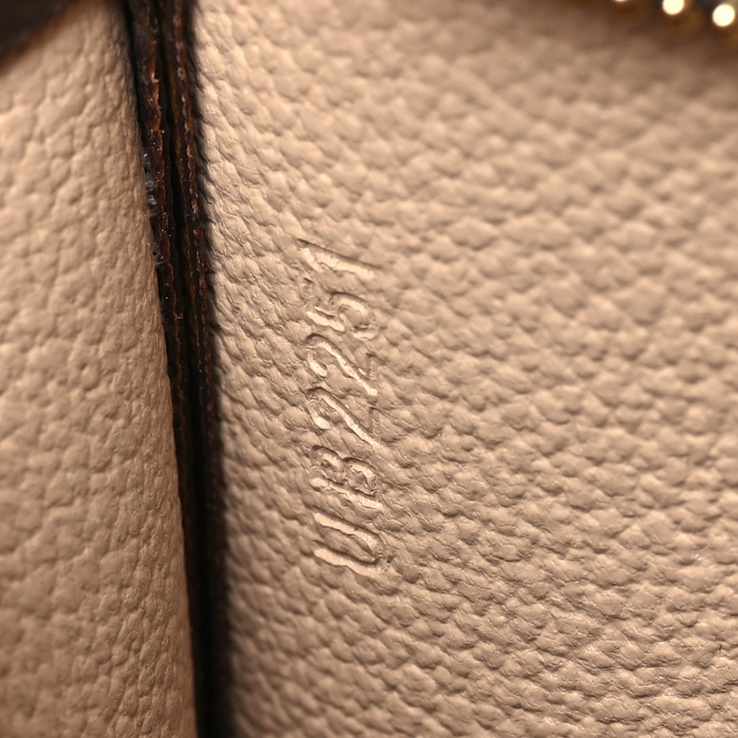 Louis Vuitton Monogram Toiletry Pouch 19 6 of 9