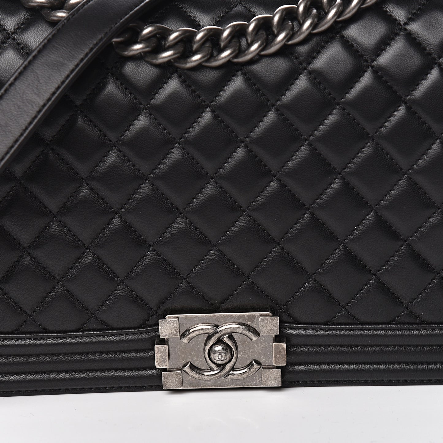 Lambskin Quilted New Medium Boy Flap Black
