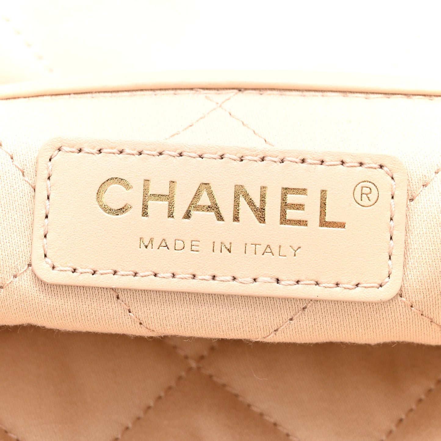 Shiny Calfskin Quilted Small Chanel 22 White