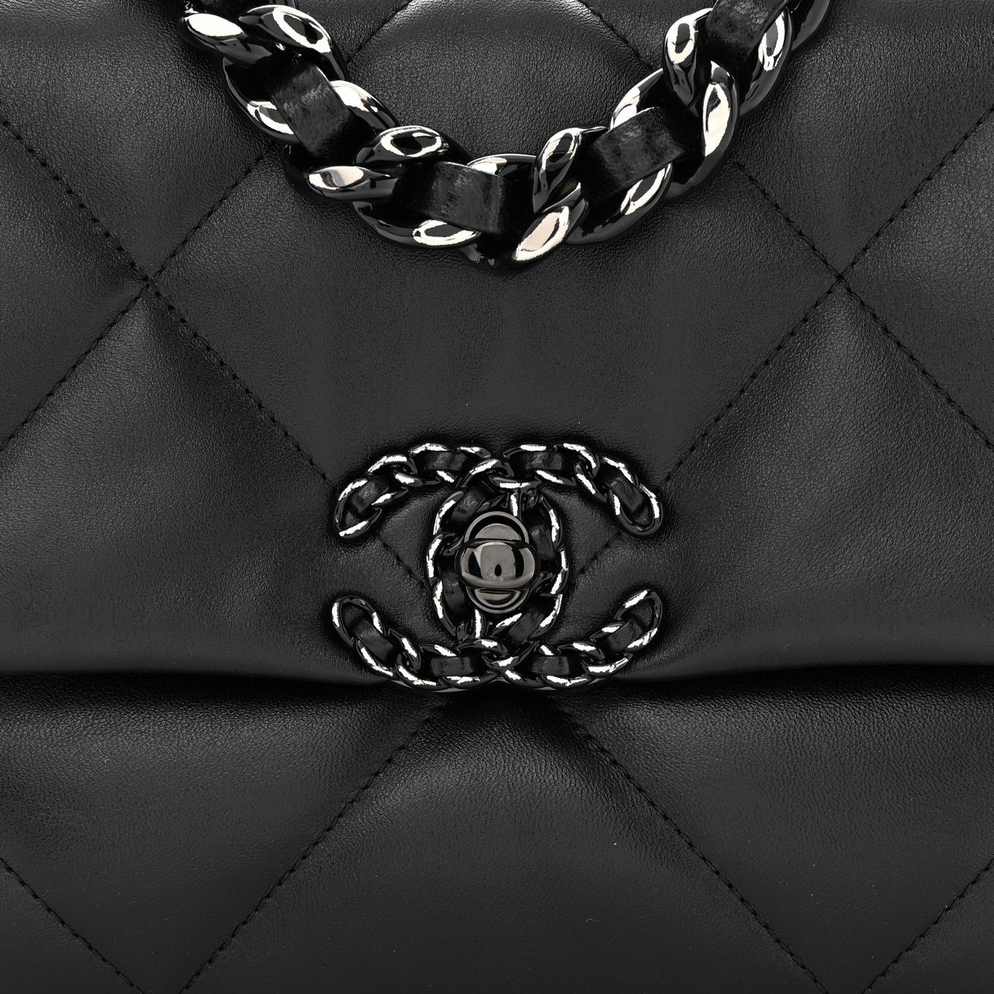 Lambskin Quilted Medium Chanel 19 Flap So Black