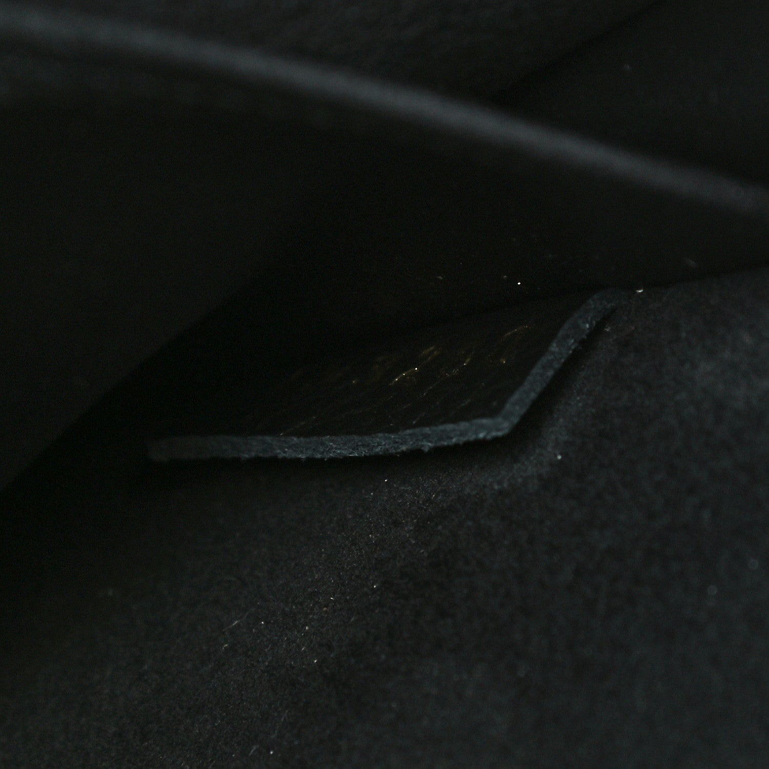 Louis Vuitton Empreinte Pochette Melanie MM Black 7 of 11