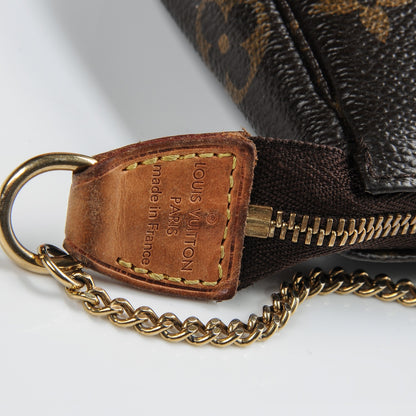 Louis Vuitton Monogram Mini Pochette Accessories 6 of 7