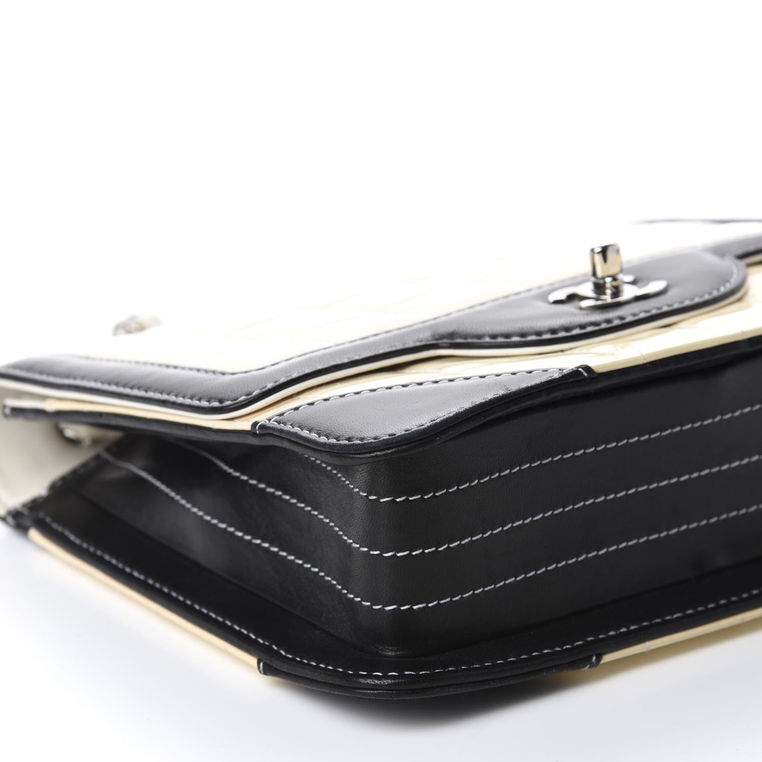 Chanel Lambskin Patent Chocolate Bar Flap White Black 6 of 11