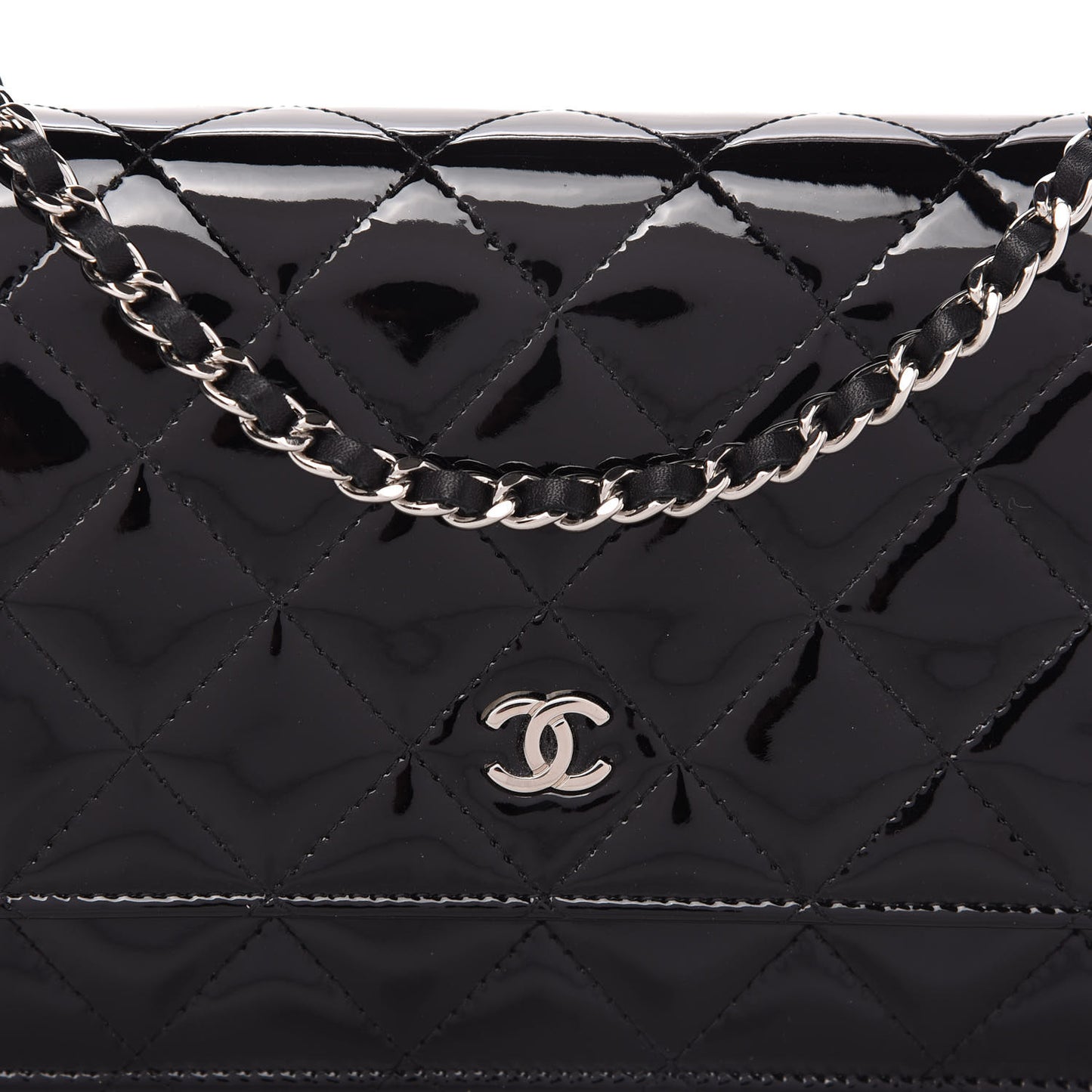 Patent Quilted Wallet On Chain WOC Black