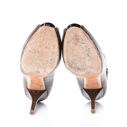 Louis Vuitton Patent Monogram Ritual Platform Pumps 37.5 7 of 15