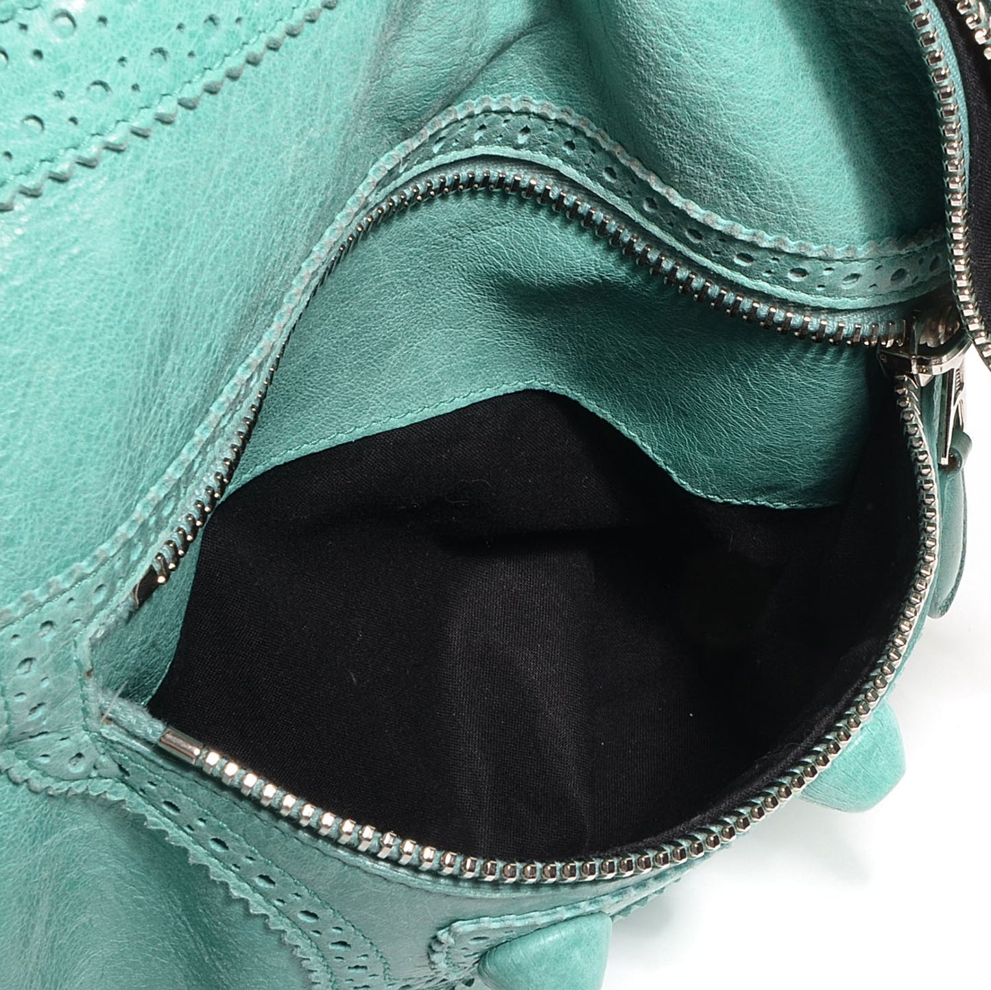 Agneau Giant Brogues Hardware Day Hobo Papeete