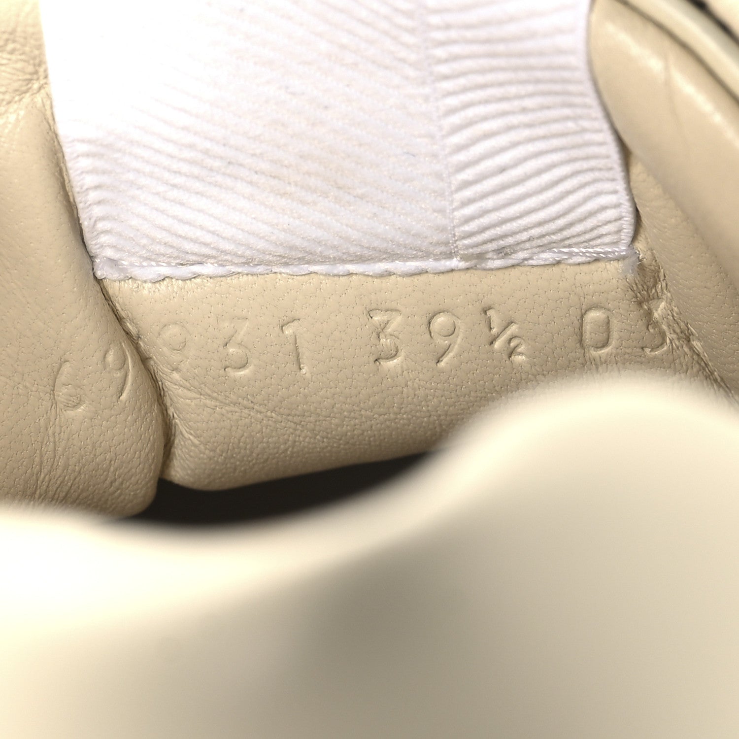 Gucci Calfskin Heart Rhyton Sneakers 39.5 Ivory 7 of 10