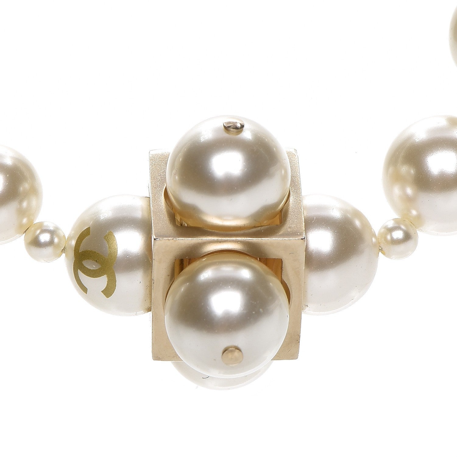 Chanel Pearl Cluster CC Long Necklace Gold 3 of 7