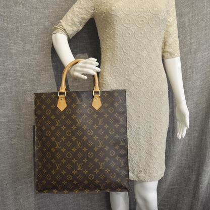 Louis Vuitton Monogram Sac Plat 2 of 8