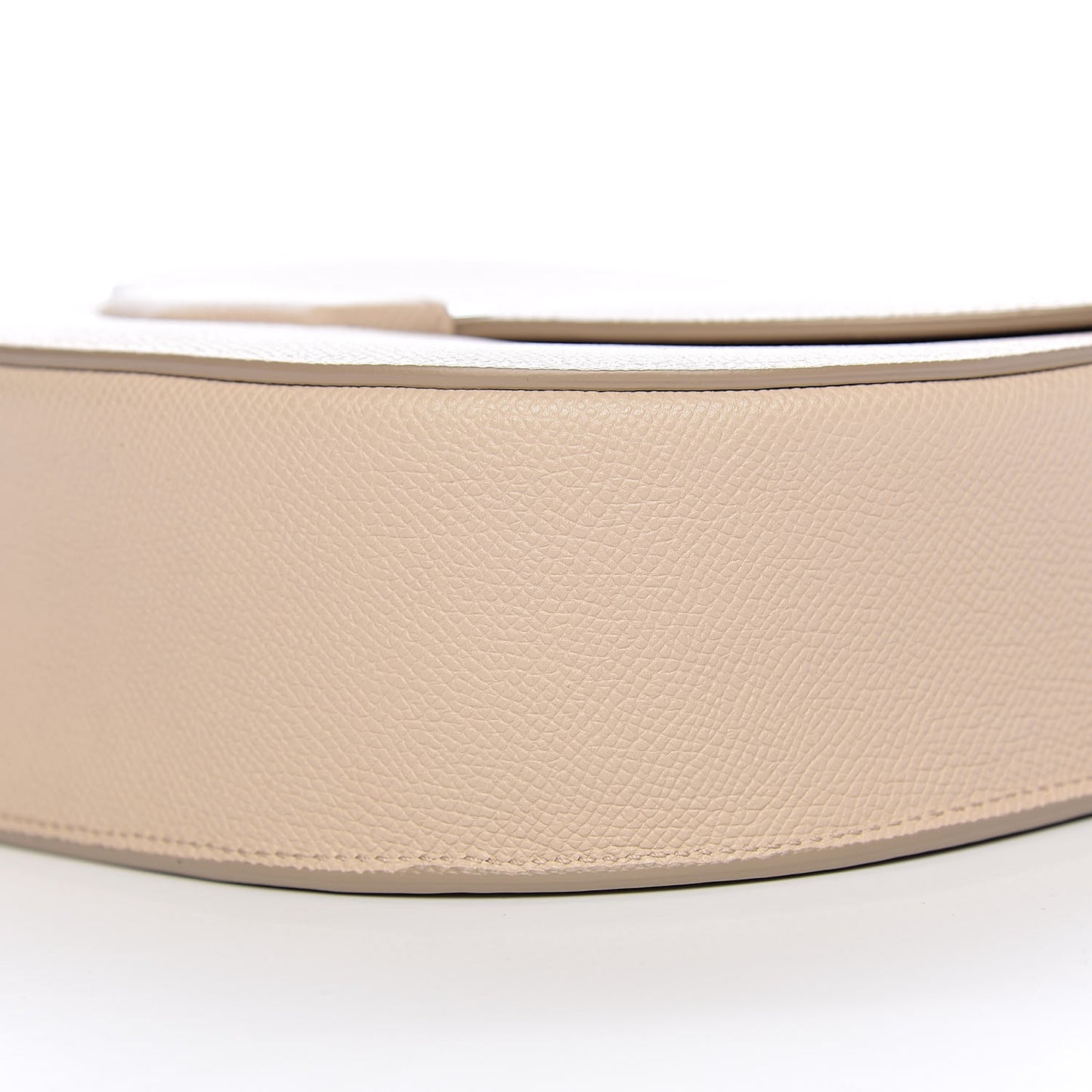 Grained Calfskin Medium Trotteur Light Taupe