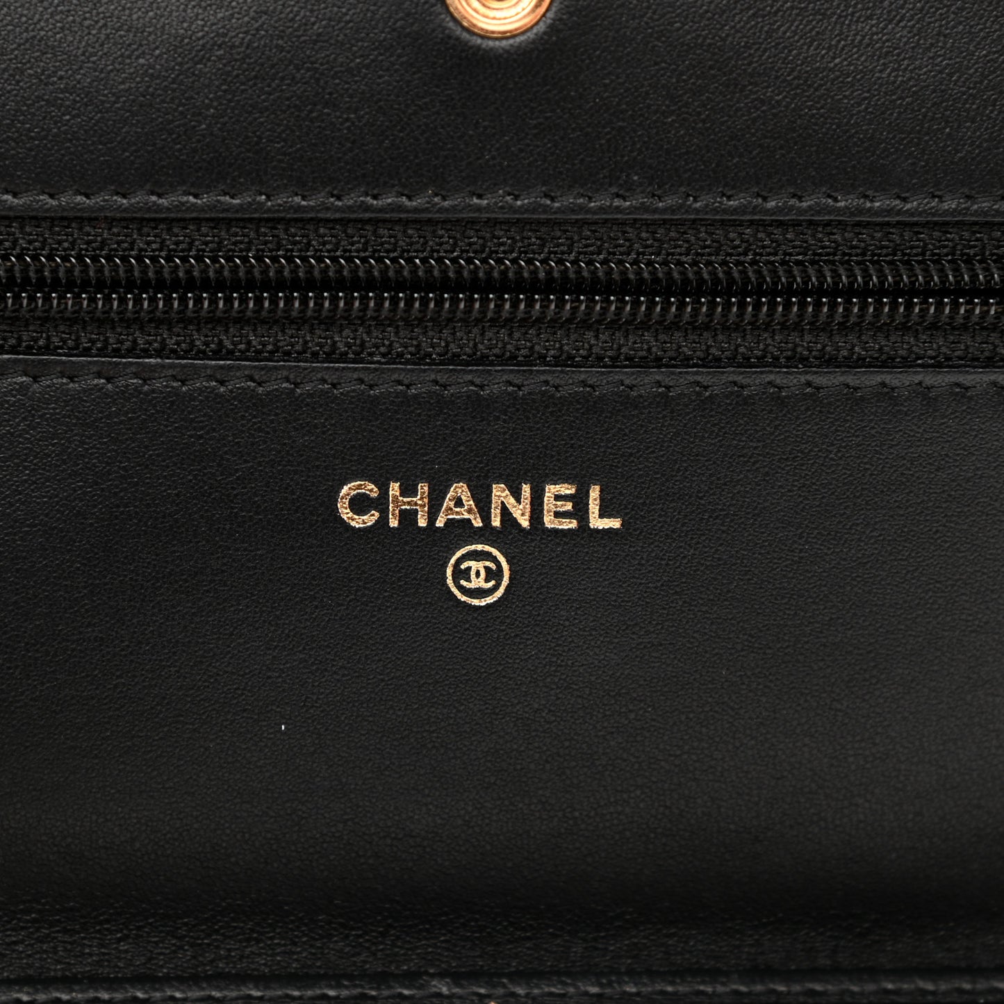 Lambskin Quilted Wallet On Chain WOC Black