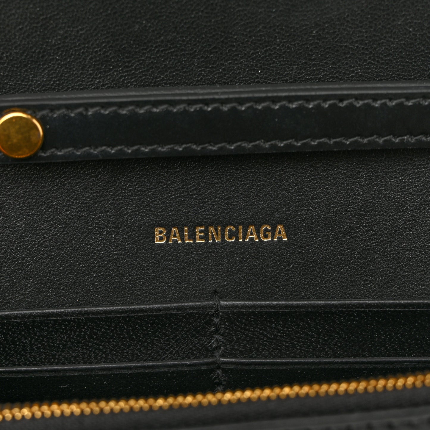 Shiny Box Calfskin Hourglass Chain Bag Black