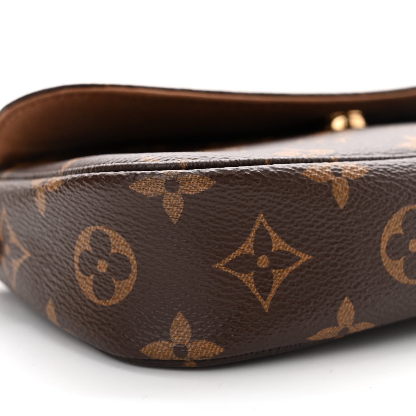 Monogram Ivy Wallet On Chain