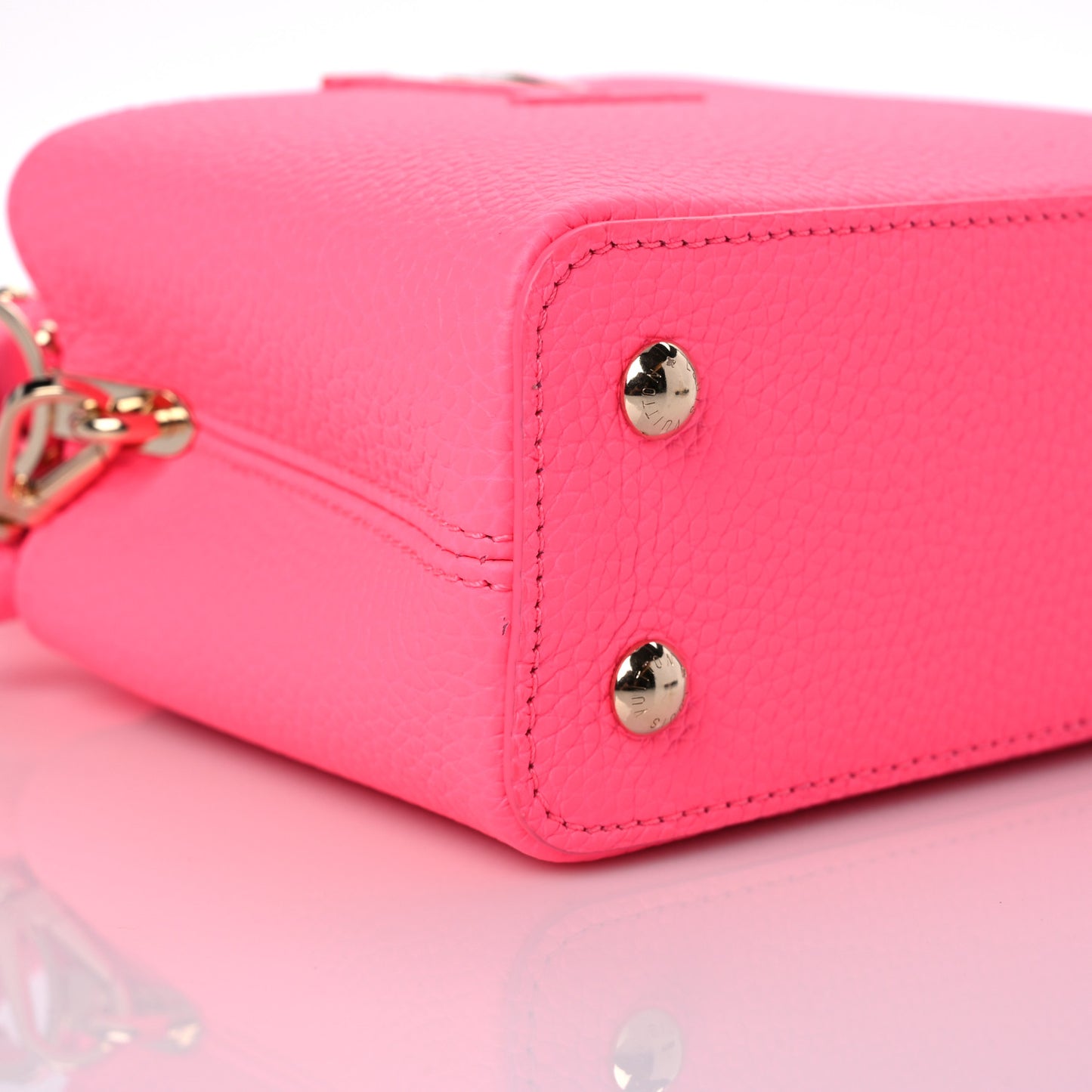 Taurillon Monogram Tuffetage Capucines Mini Fluo Pink