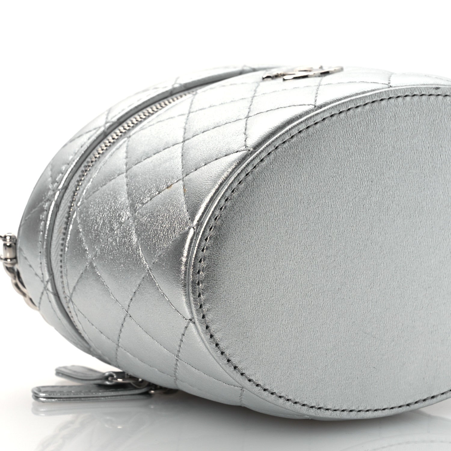 Chanel Metallic Calfskin Quilted Fancy Box Vanity Case With Chain Silver 9 of 11
