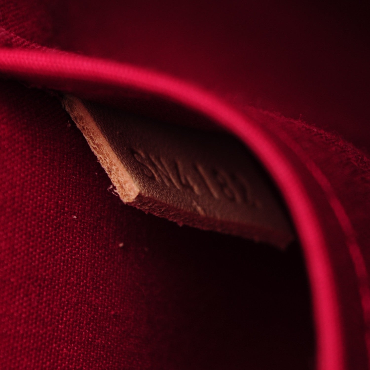 Louis Vuitton Vernis Alma GM Rose Indien 7 of 7