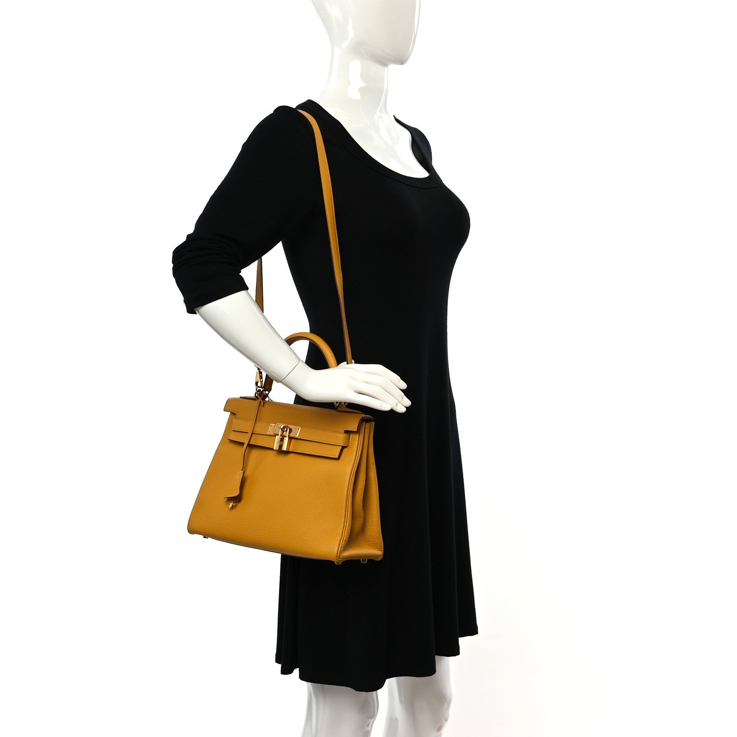 Hermes Togo Kelly Retourne 28 Jaune Ambre 2 of 9