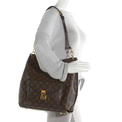 Louis Vuitton Monogram Metis 2 of 7