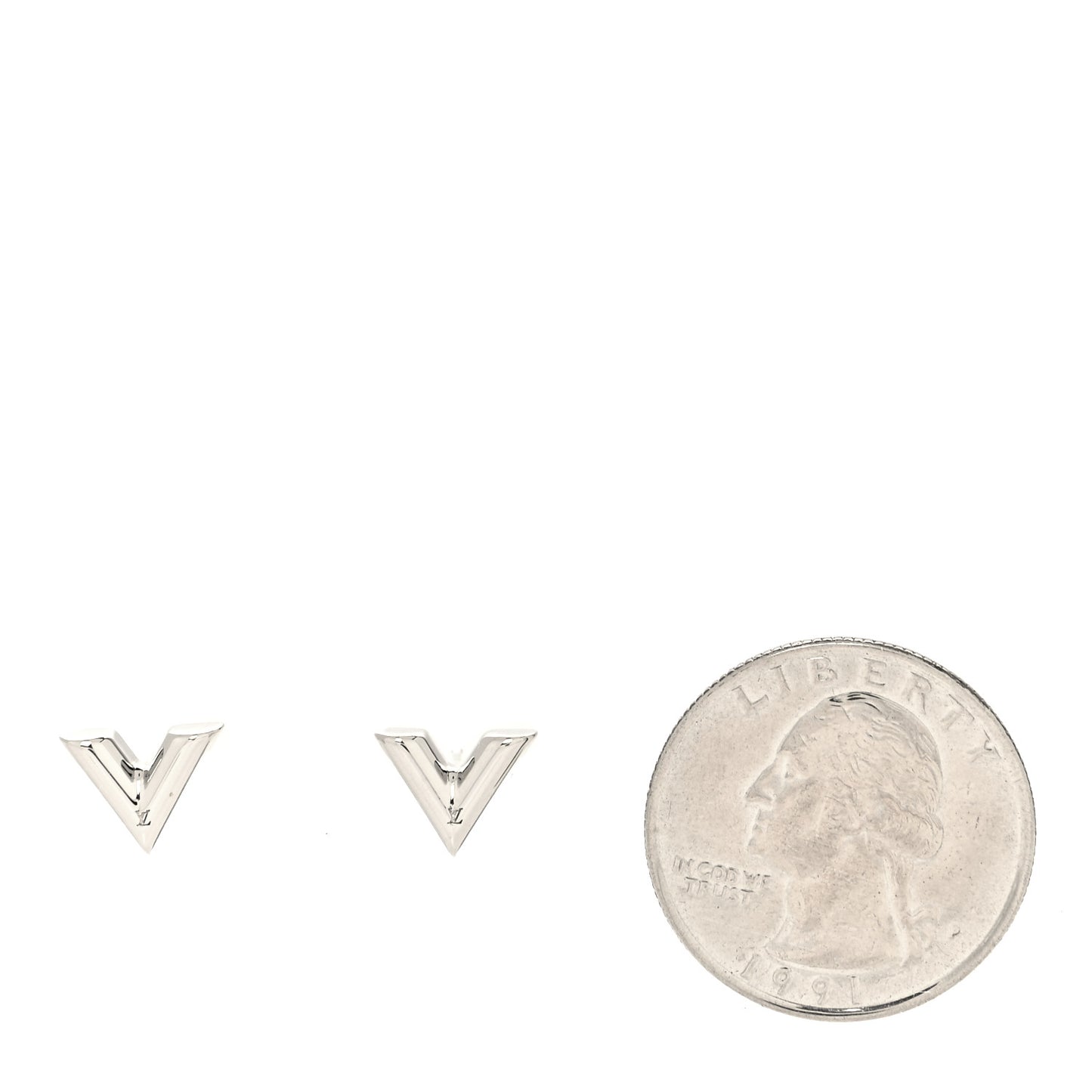 Essential V Stud Earrings Silver